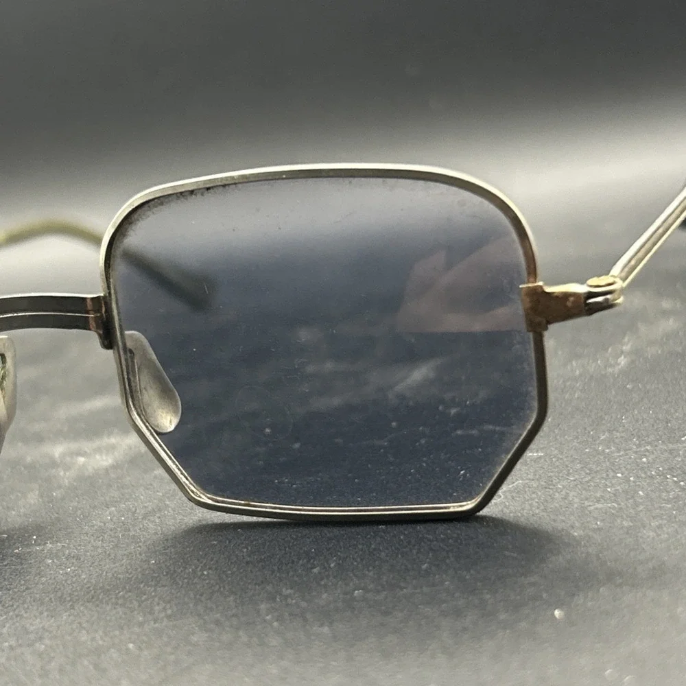 Vintage Foster Grant Sunglasses ff77 Square Frames To Make You Look Cool